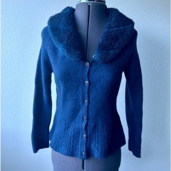 Classiques Entier Sweaters - Classiques Entier sweater blue removable collar 100% fine Merino wool size Med